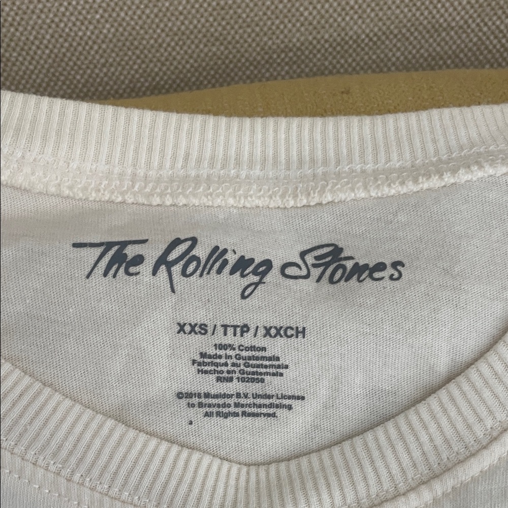 Women’s Rolling Stones American Eagle T-Shirt Size XXS - Picture 3 of 5